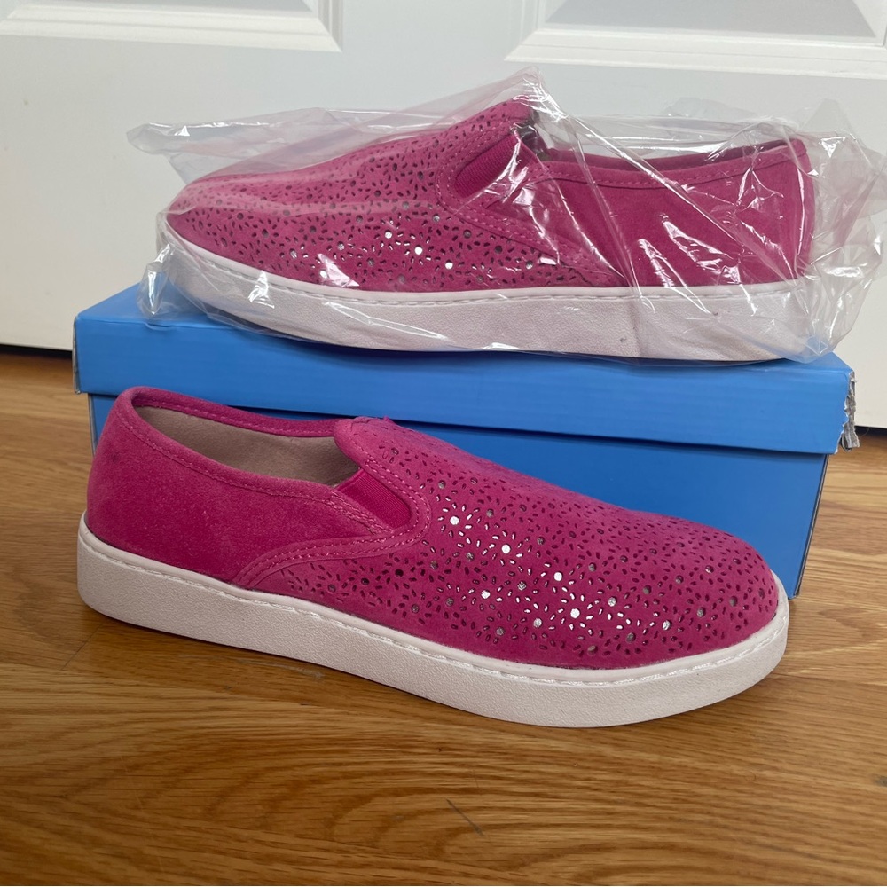 NIB Jack Rogers Ronnie Slip On Sneaker Raspberry size 9.5